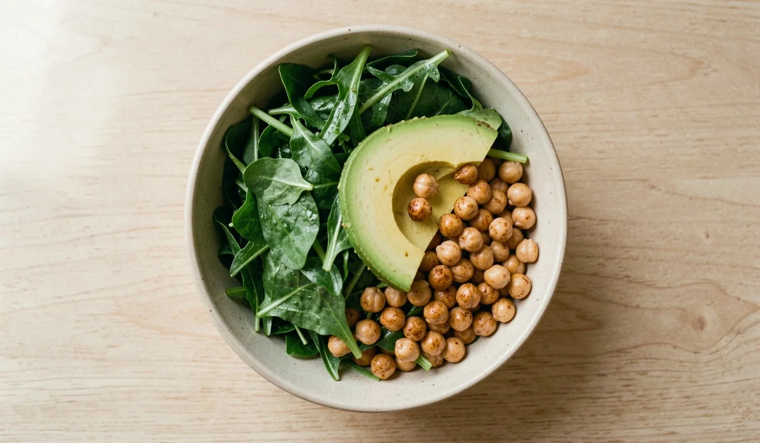 Composición de comida saludable y equilibrada